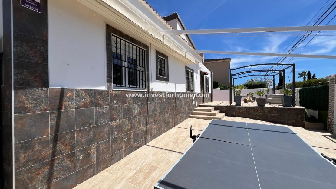 Försäljning - Villa - Torrevieja - Los Balcones