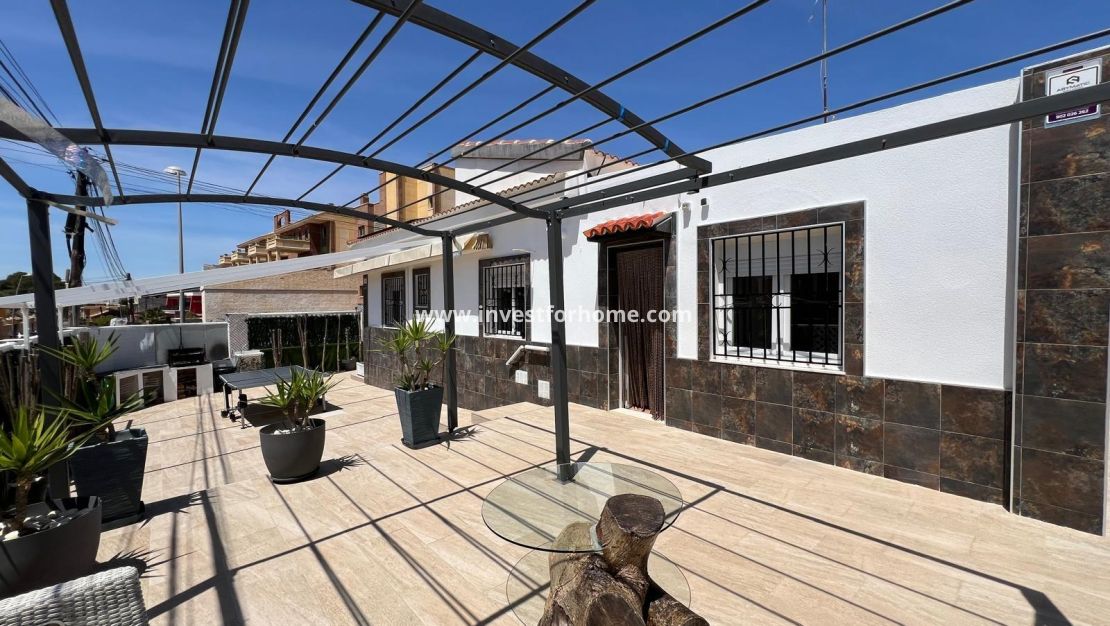 Försäljning - Villa - Torrevieja - Los Balcones