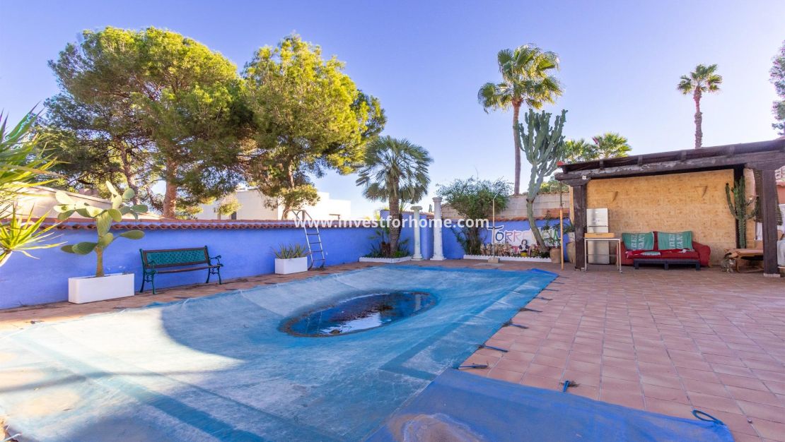 Försäljning - Villa - Torrevieja - Los Balcones