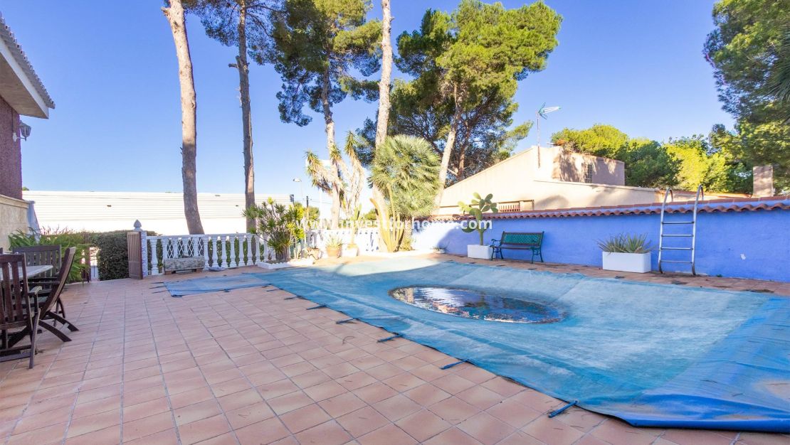 Försäljning - Villa - Torrevieja - Los Balcones