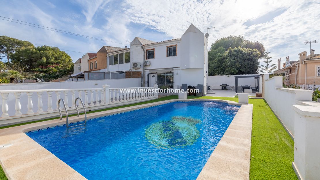 Försäljning - Villa - Torrevieja - Los Balcones