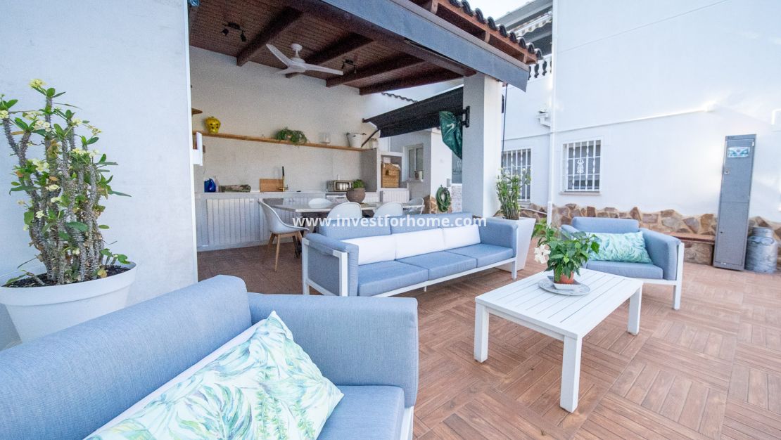 Försäljning - Villa - Torrevieja - Los Balcones