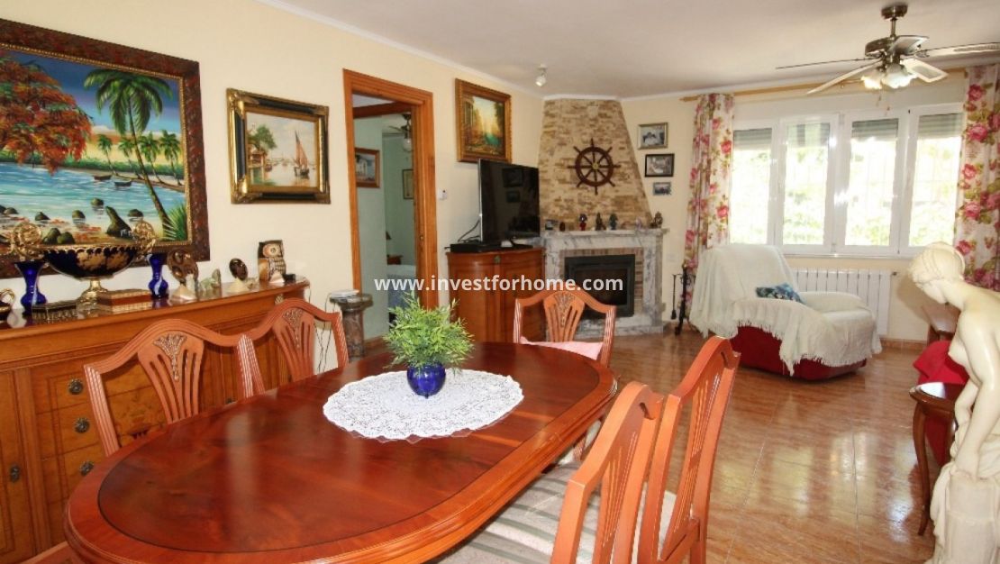 Försäljning - Villa - Torrevieja - Los Balcones