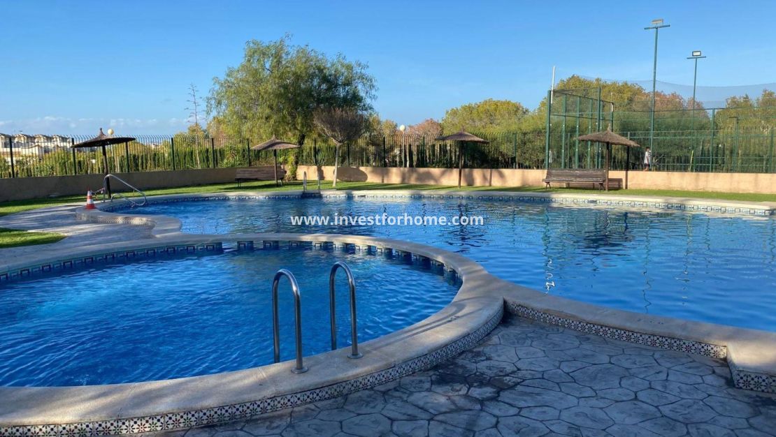 Försäljning - Villa - Torrevieja - Los Balcones