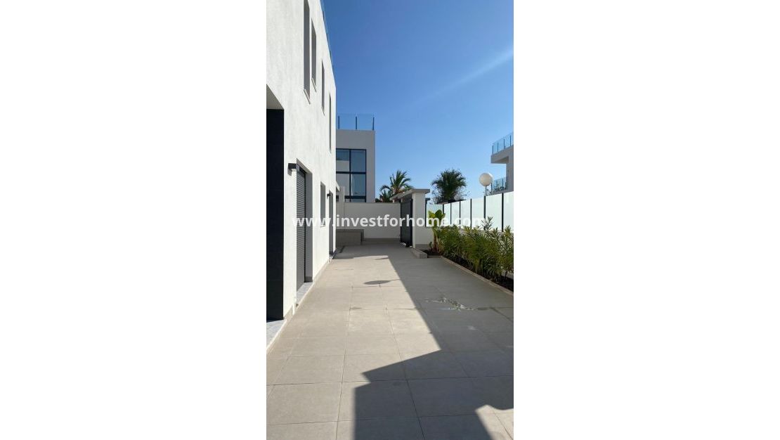 Försäljning - Villa - Torrevieja - Los Balcones