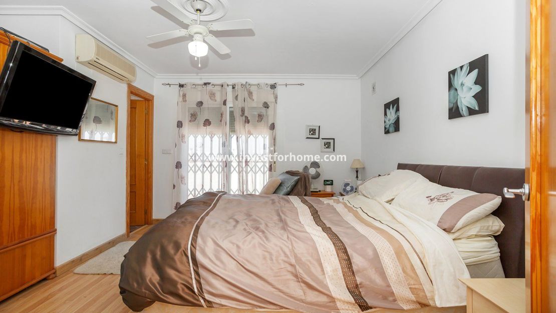 Försäljning - Villa - Torrevieja - Los Balcones