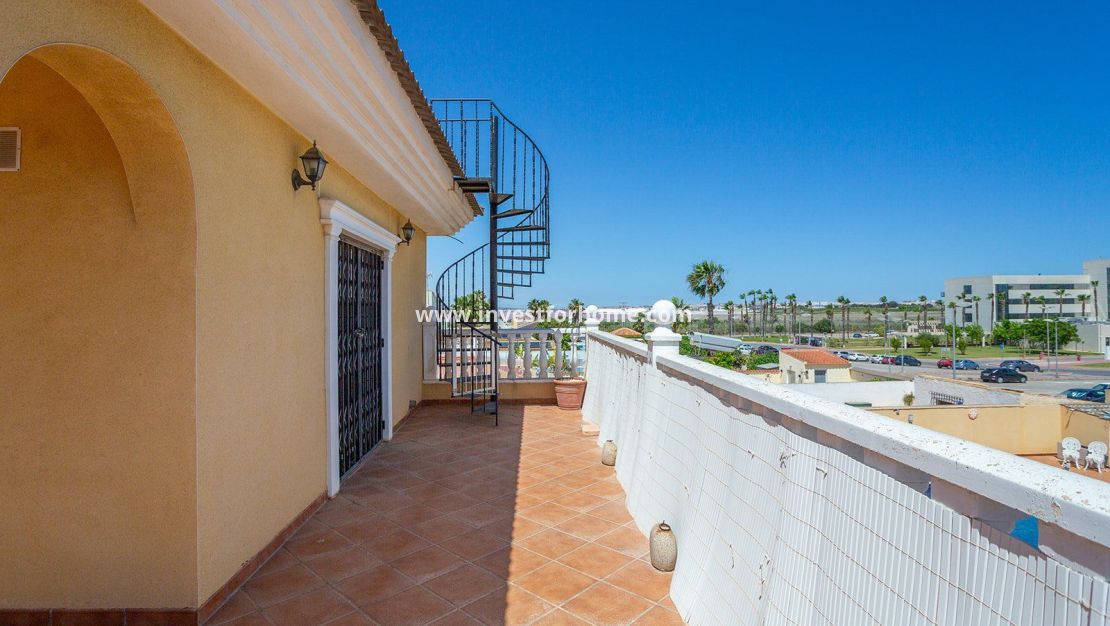 Försäljning - Villa - Torrevieja - Los Balcones