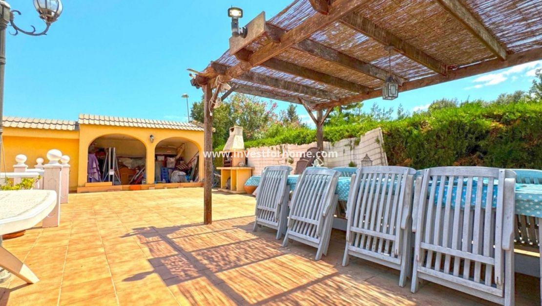 Försäljning - Villa - Torrevieja - Los Balcones