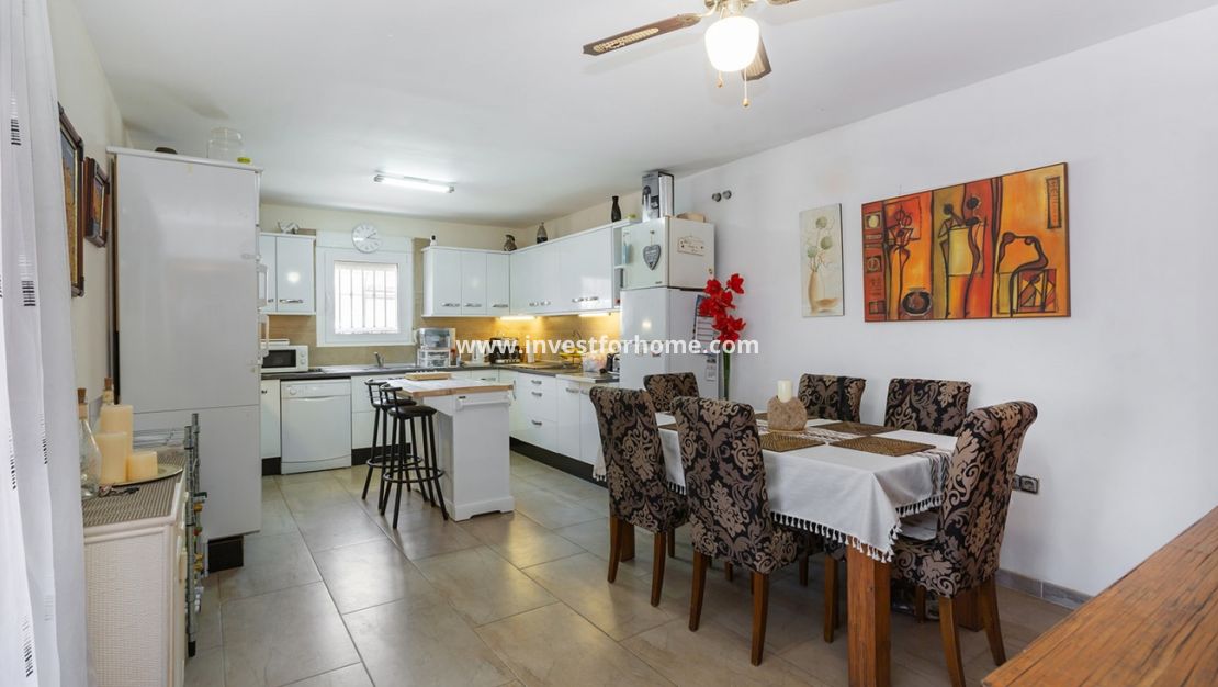 Försäljning - Villa - Torrevieja - Los Balcones