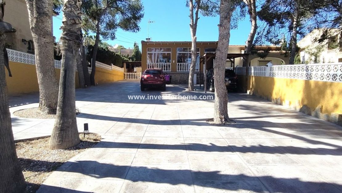 Försäljning - Villa - Torrevieja - Los Balcones