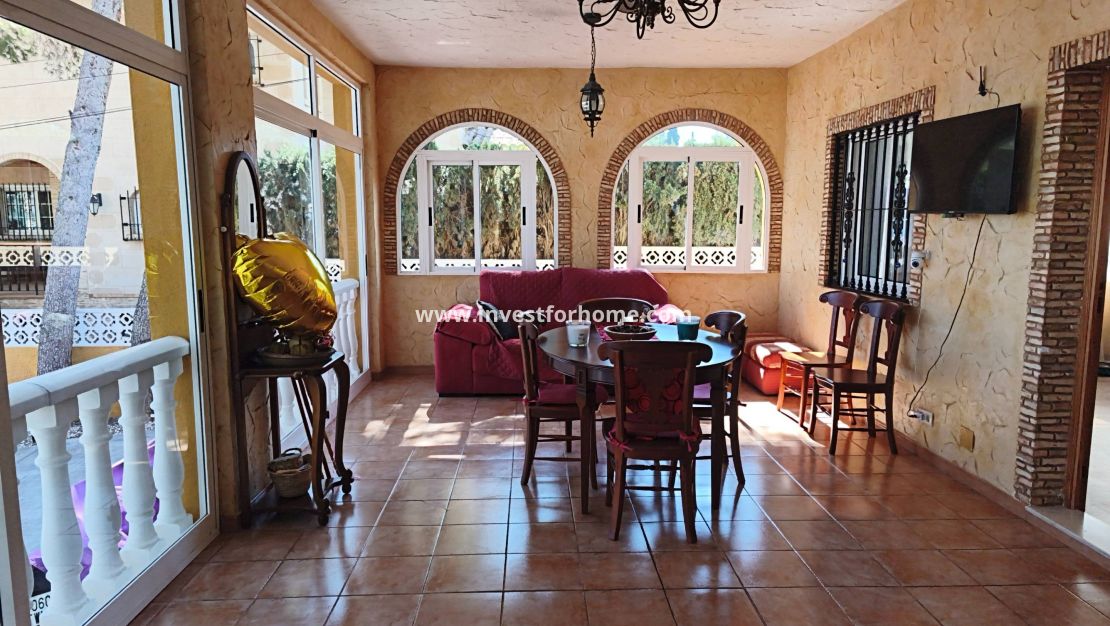 Försäljning - Villa - Torrevieja - Los Balcones