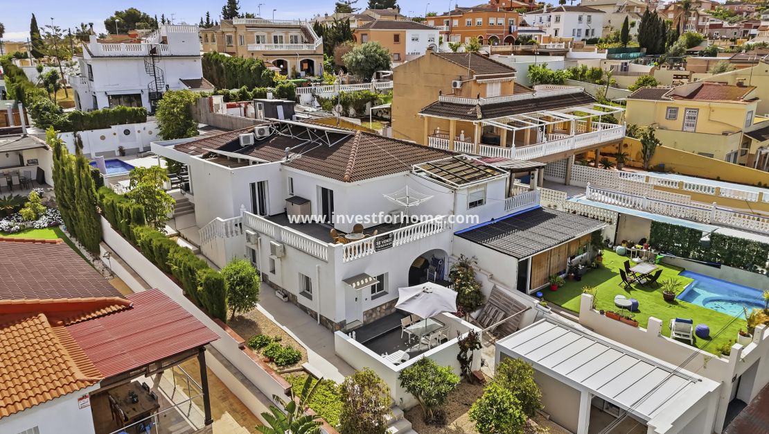 Försäljning - Villa - Torrevieja - Los Balcones