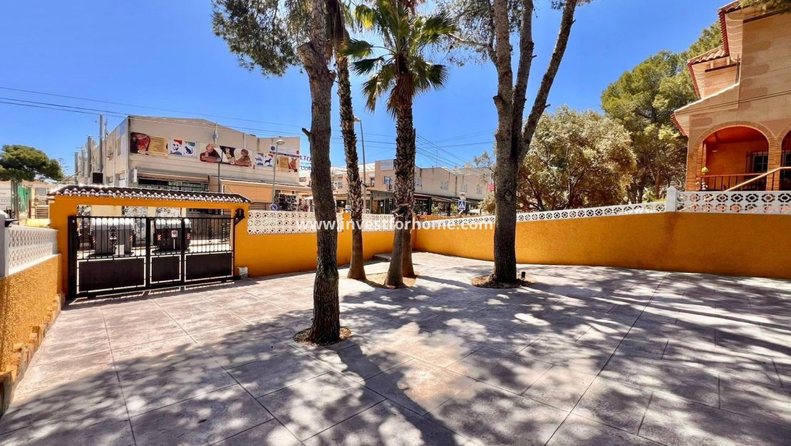 Försäljning - Villa - Torrevieja - Los Balcones