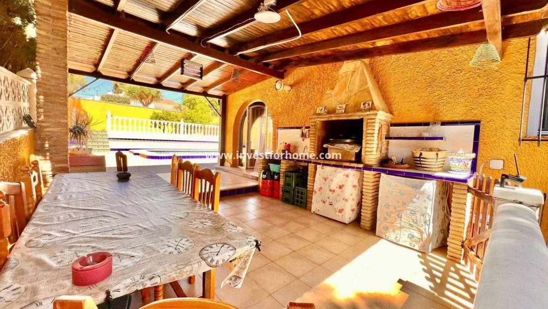 Försäljning - Villa - Torrevieja - Los Balcones