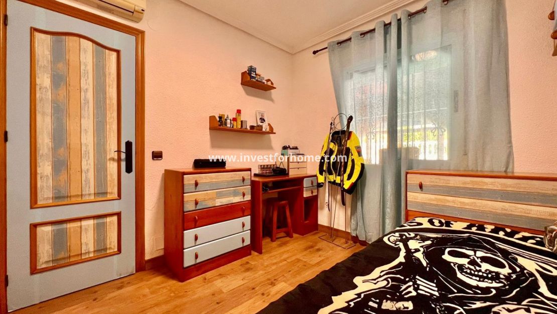 Försäljning - Villa - Torrevieja - Los Balcones