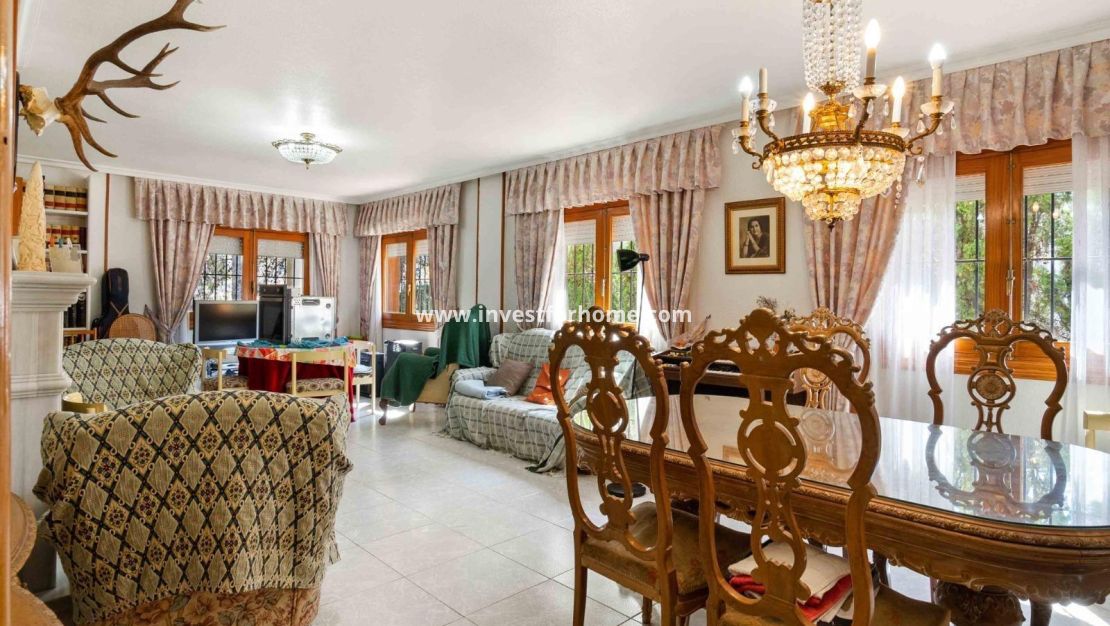 Försäljning - Villa - Torrevieja - Los Balcones