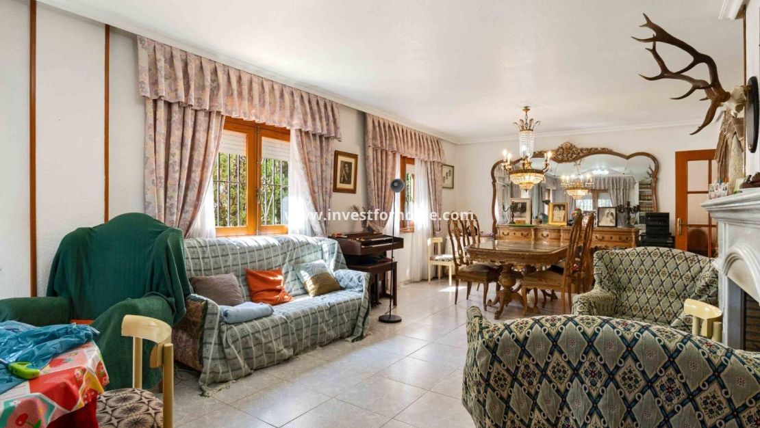 Försäljning - Villa - Torrevieja - Los Balcones