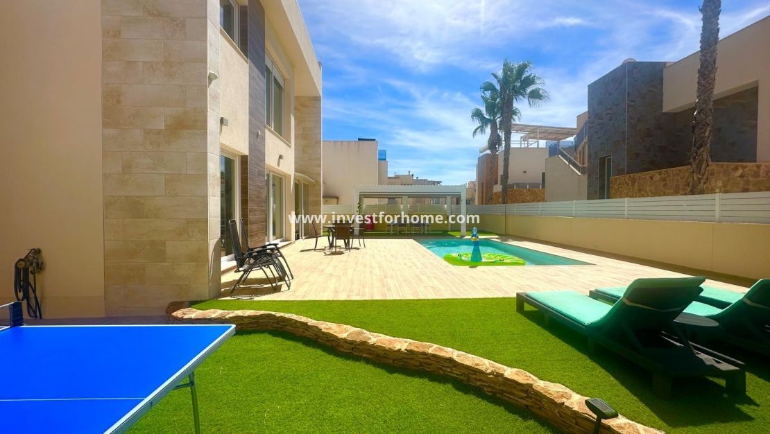 Försäljning - Villa - Torrevieja - Miramar - Torre Del Moro