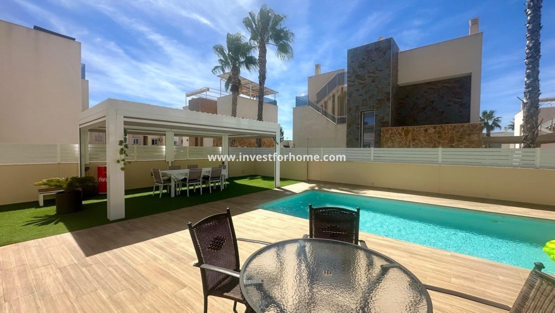 Försäljning - Villa - Torrevieja - Miramar - Torre Del Moro