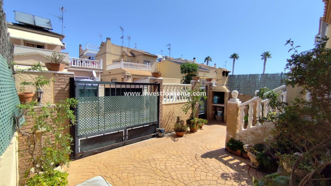 Försäljning - Villa - Torrevieja - Nueva Torrevieja - Aguas Nuevas