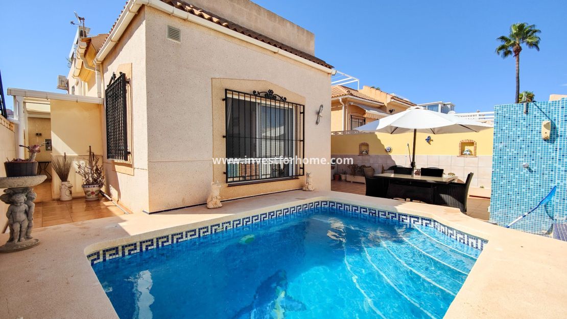 Försäljning - Villa - Torrevieja - Nueva Torrevieja - Aguas Nuevas