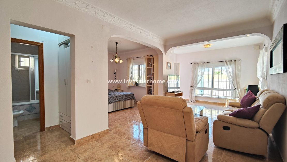 Försäljning - Villa - Torrevieja - Nueva Torrevieja - Aguas Nuevas