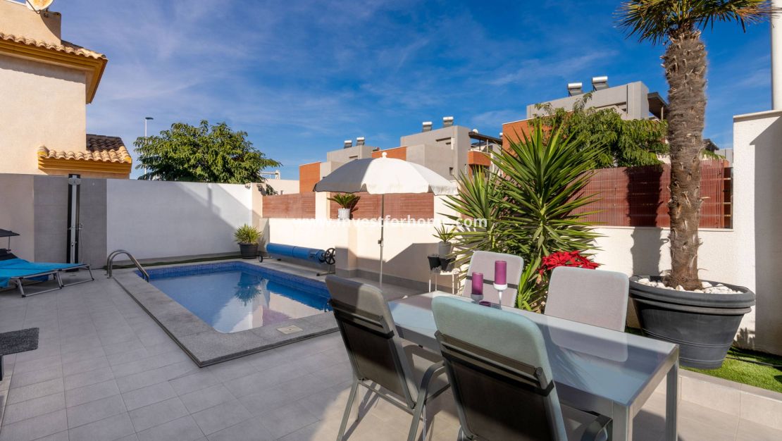 Försäljning - Villa - Torrevieja - Nueva Torrevieja - Aguas Nuevas