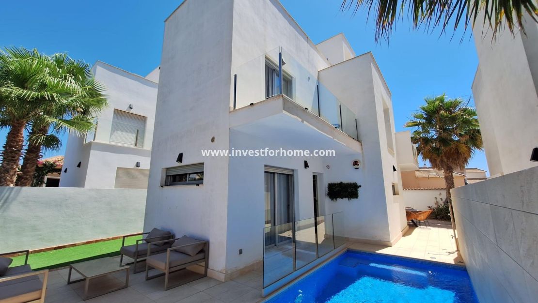 Försäljning - Villa - Torrevieja - Nueva Torrevieja - Aguas Nuevas