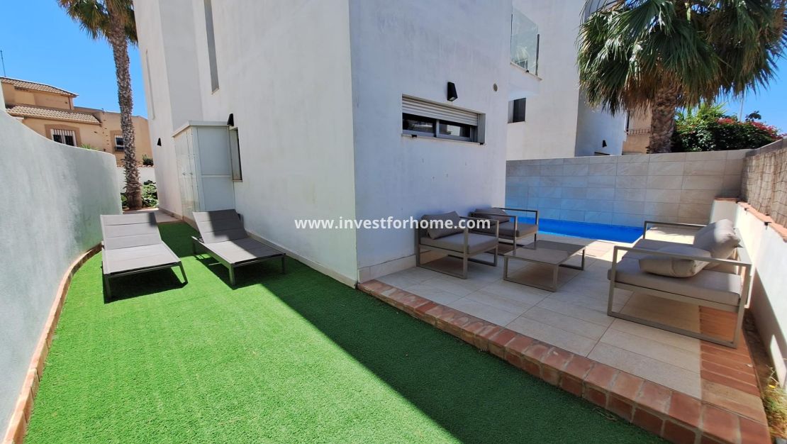 Försäljning - Villa - Torrevieja - Nueva Torrevieja - Aguas Nuevas