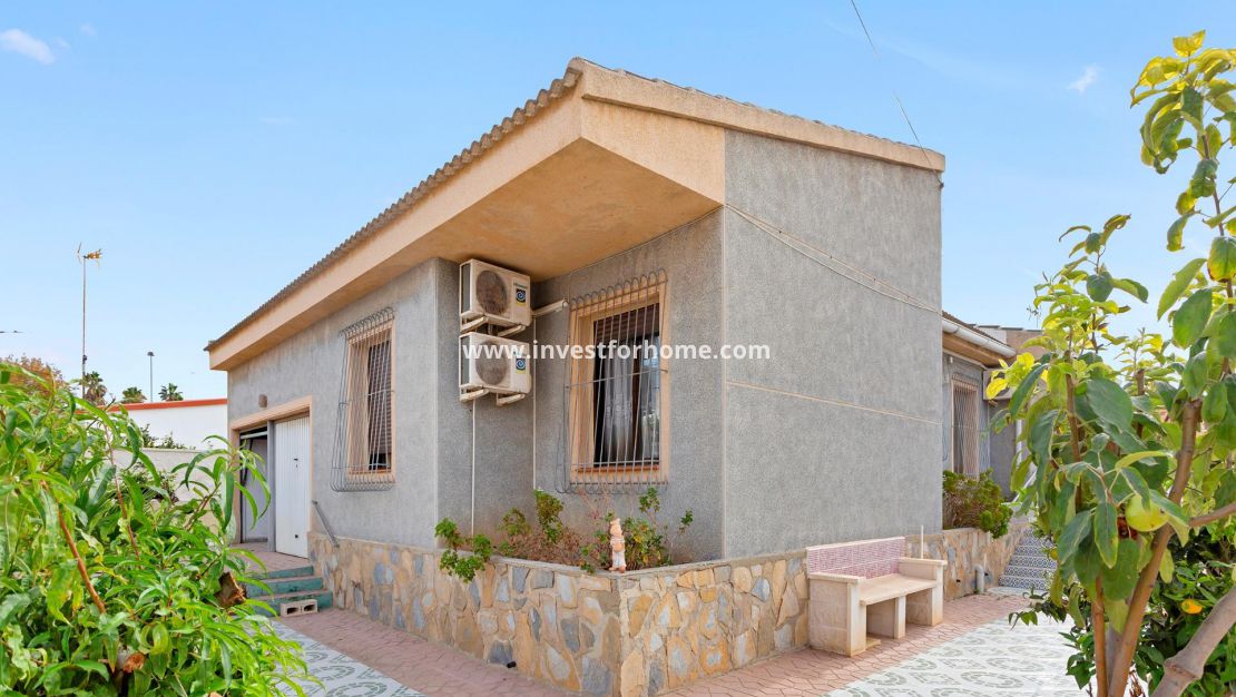 Försäljning - Villa - Torrevieja - Nueva Torrevieja - Aguas Nuevas