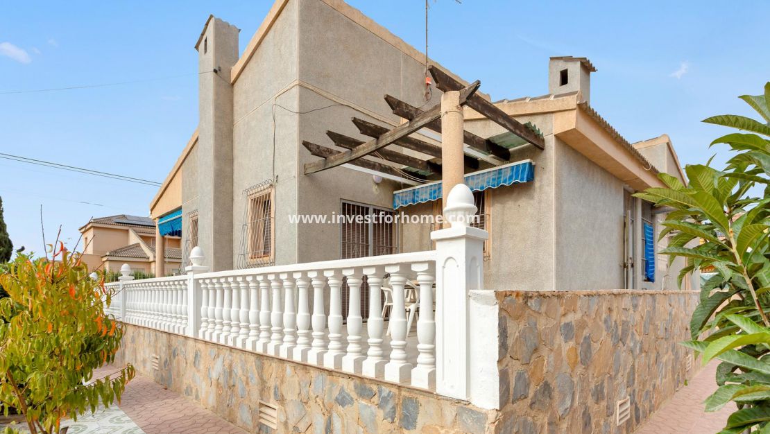 Försäljning - Villa - Torrevieja - Nueva Torrevieja - Aguas Nuevas