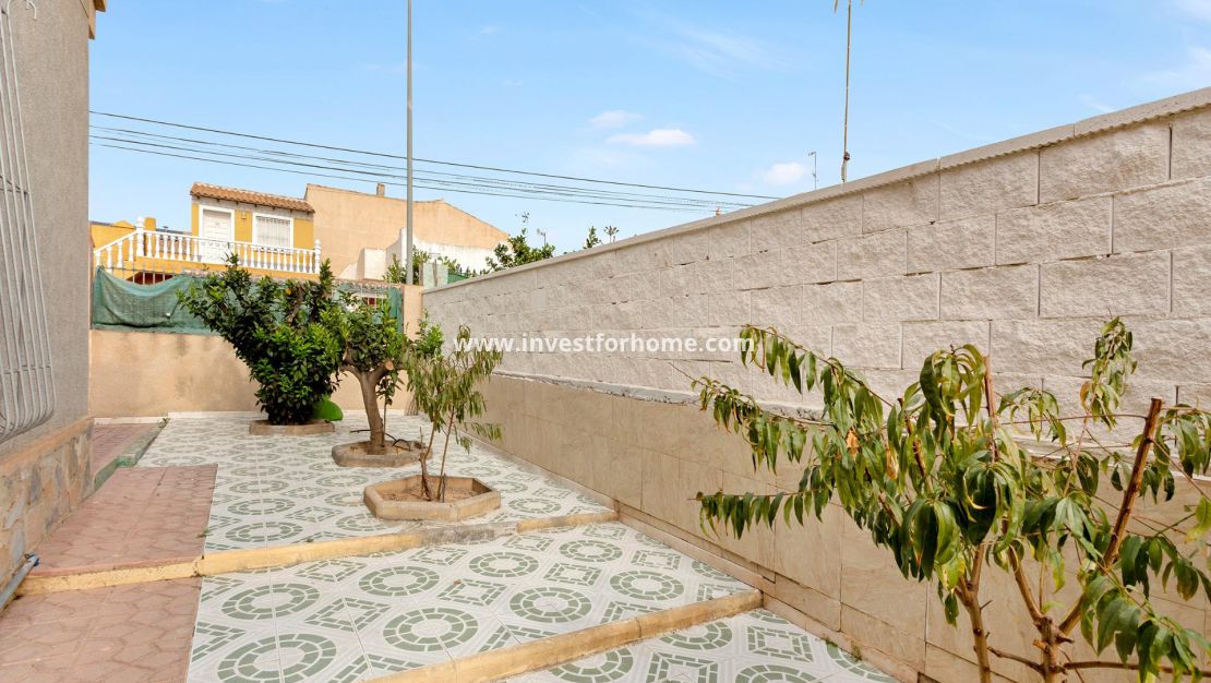 Försäljning - Villa - Torrevieja - Nueva Torrevieja - Aguas Nuevas