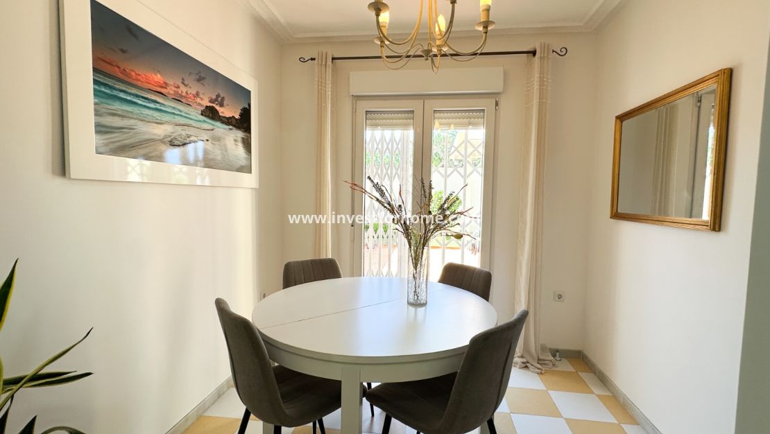 Försäljning - Villa - Torrevieja - Nueva Torrevieja