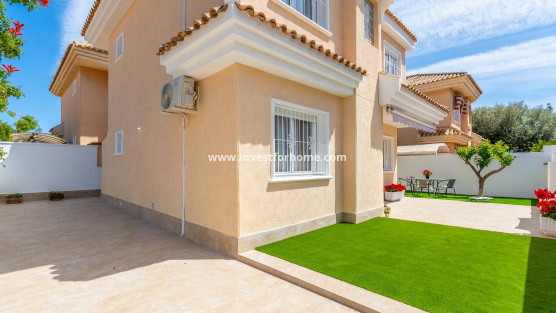 Försäljning - Villa - Torrevieja - Punta prima