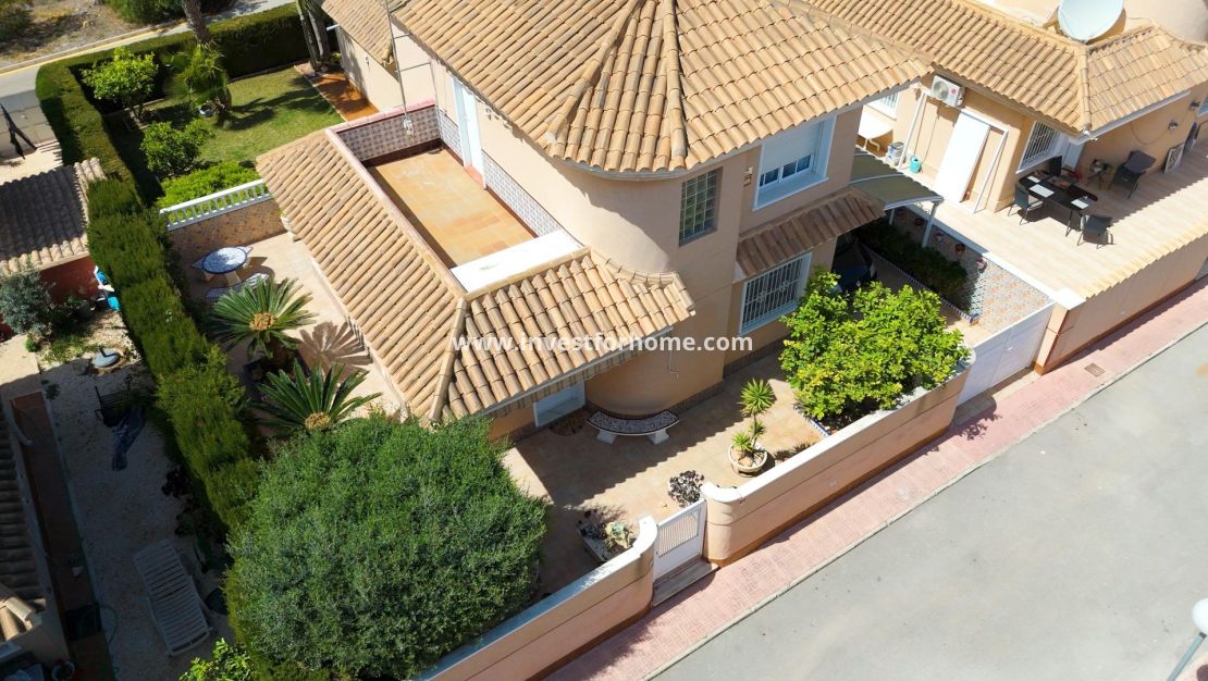 Försäljning - Villa - Torrevieja - Punta prima