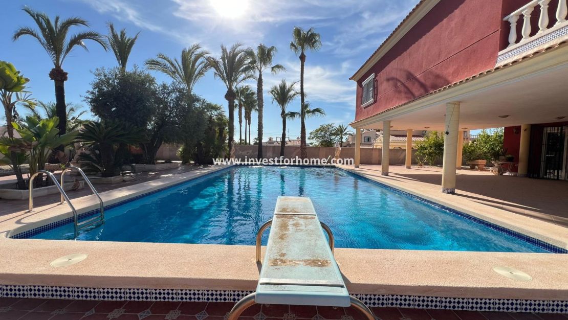 Försäljning - Villa - Torrevieja - Torreta Florida