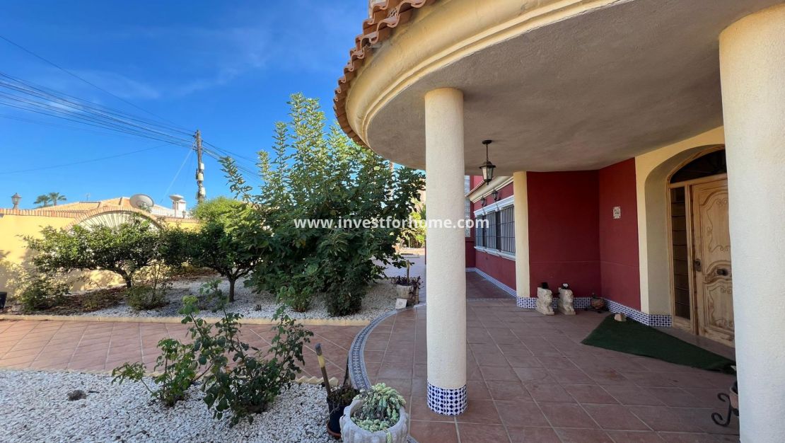 Försäljning - Villa - Torrevieja - Torreta Florida