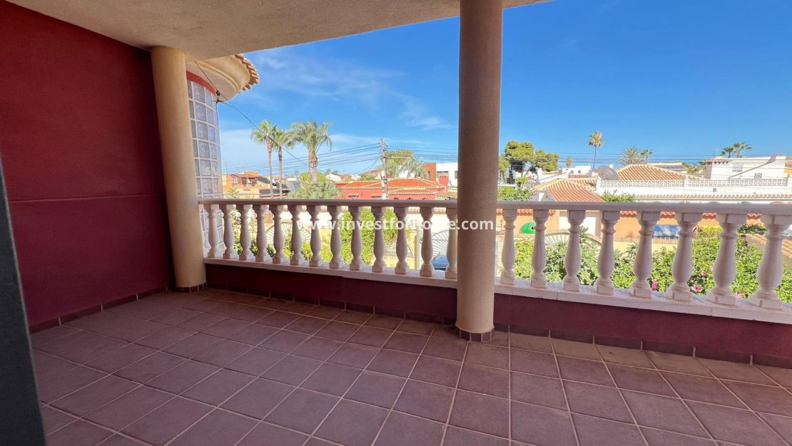 Försäljning - Villa - Torrevieja - Torreta Florida