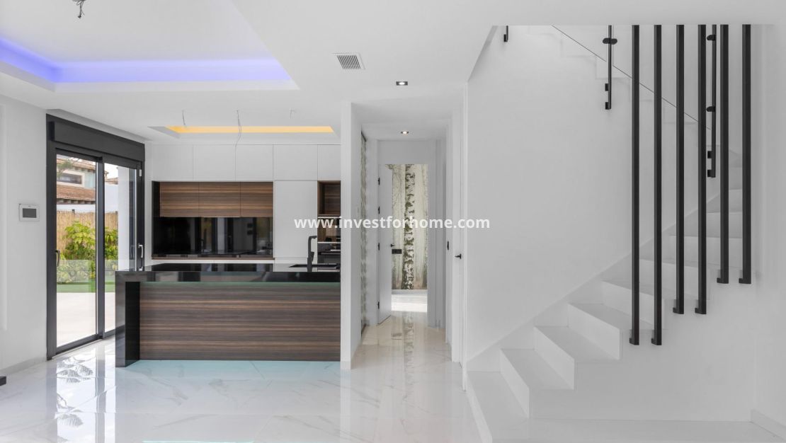 Försäljning - Villa - Torrevieja - Torreta Florida