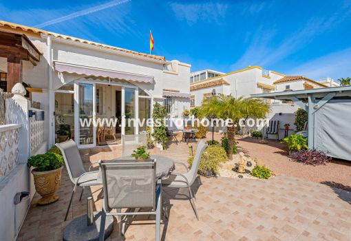 Huis - Verkoop - La Marina - Costa Blanca