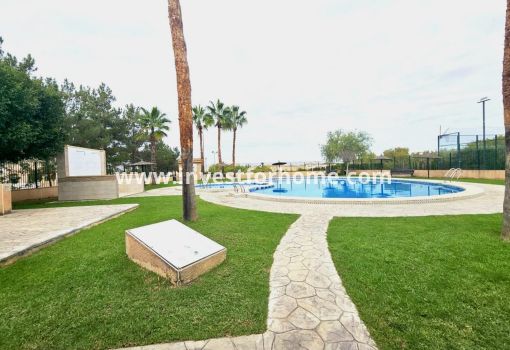 Huis - Verkoop - Orihuela Costa - Los Altos