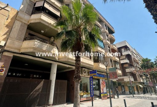 Lägenhet - Försäljning - Torrevieja - Centro