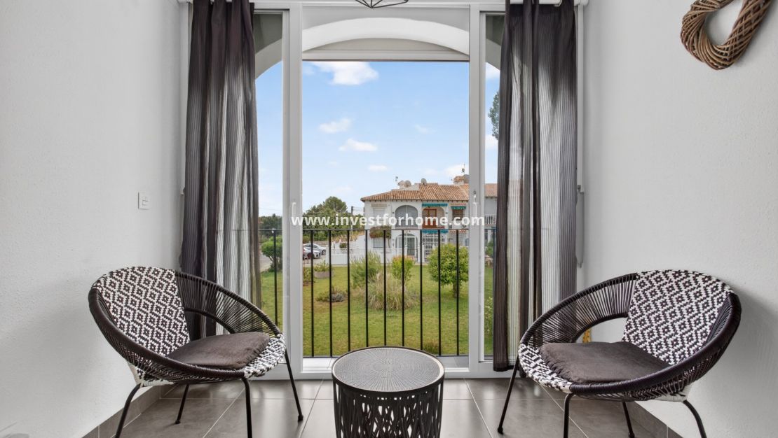 Lago Jardin I, Torrevieja, Los Balcones, Hotel Doña Monse