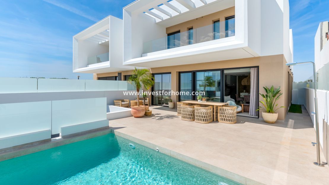 New Build - House - Dolores