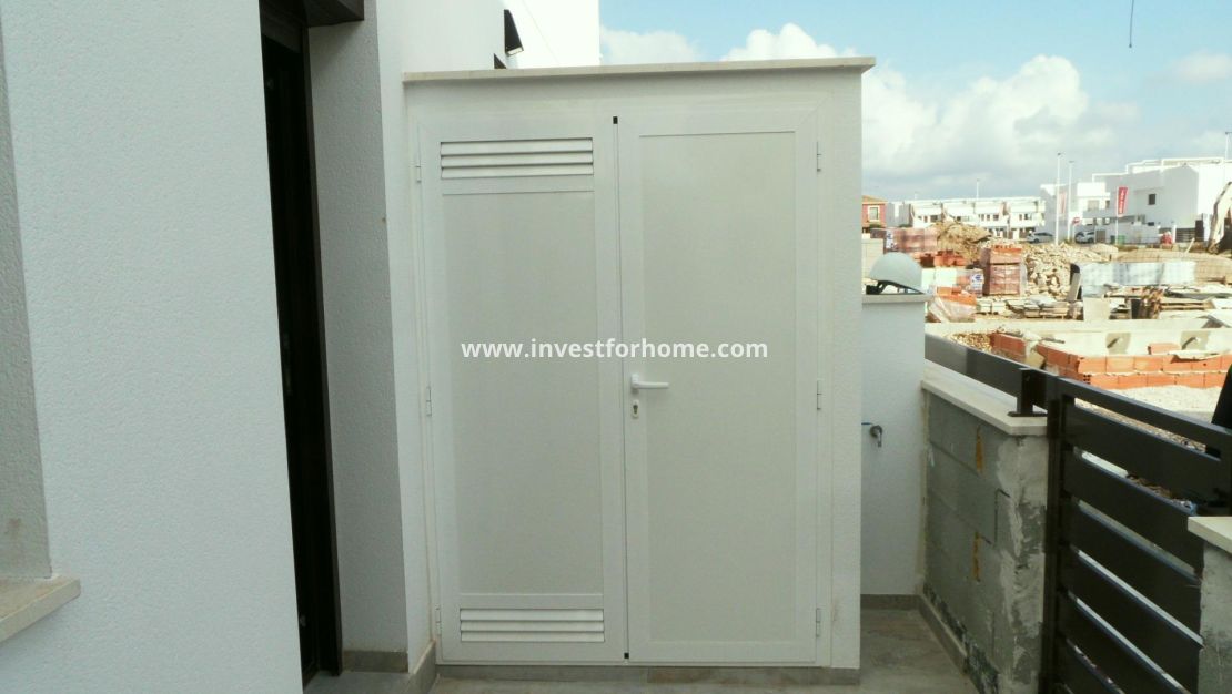 New Build - House - Pilar de la Horadada - parque Andromeda