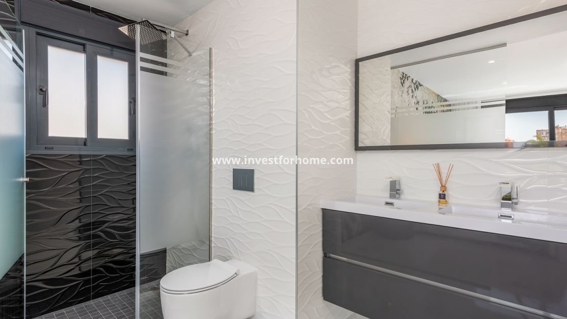 New Build - House - Playa Paraiso