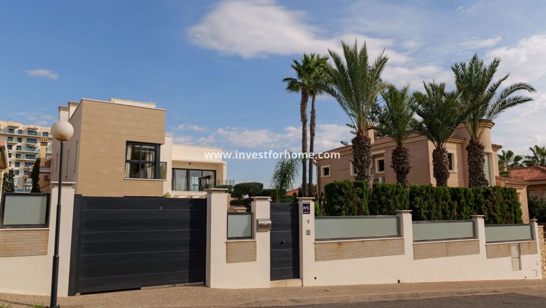 New Build - Villa - Torrevieja - Centro