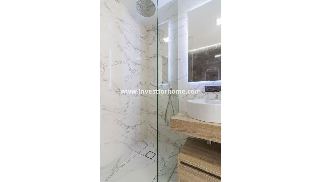 Nouvelle construction - low-bungalow - Torrevieja - Centro