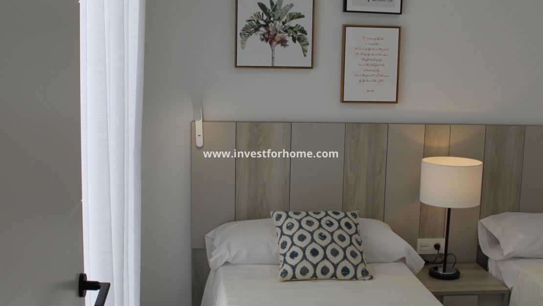 Nouvelle construction - Maison - Roldan