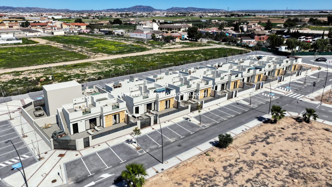 Nouvelle construction - Villa - Roldan